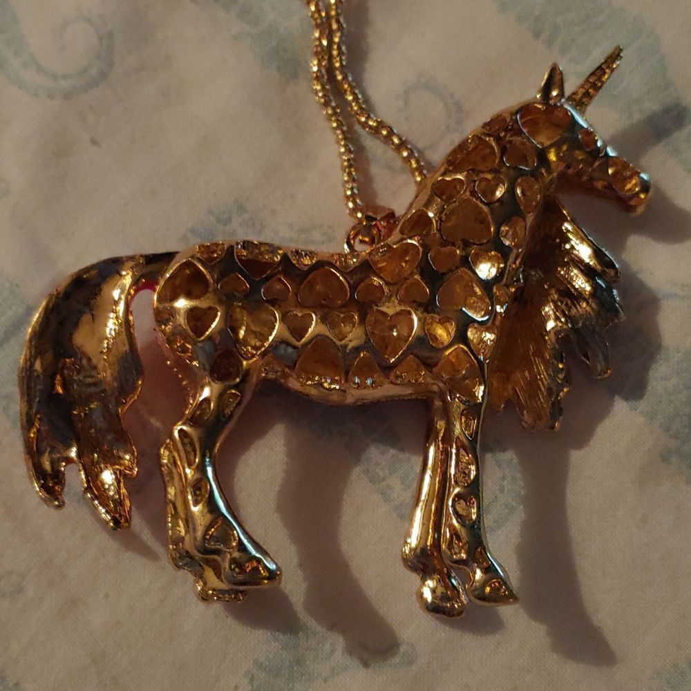 NWT Betsey Johnson Unicorn Pendant Necklace - Picture 5 of 5